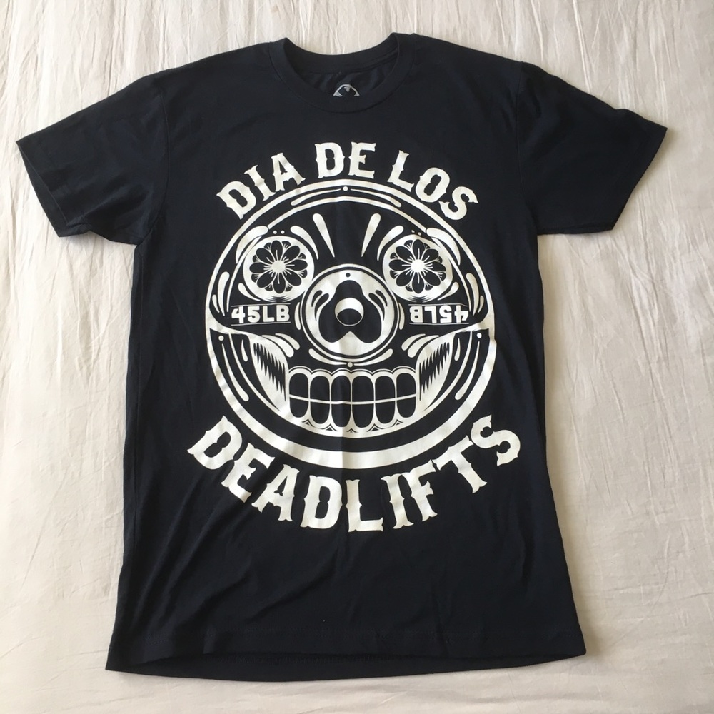 NWOT Dia de los deadlifts - White on Black Men’s Small Workout Fitness
